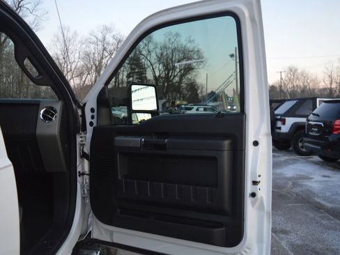 Used 2011 Ford F350 Lariat w/ Lariat Interior Pkg image 23