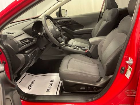 Used 2024 Subaru Crosstrek 2.0i Premium image 13