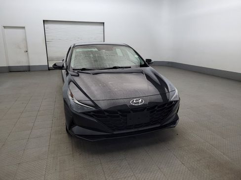 Used 2021 Hyundai Elantra SEL image 14