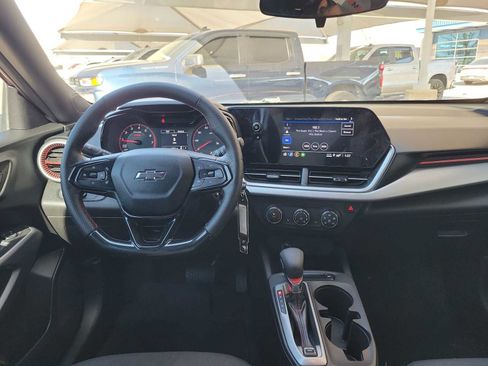 Used 2024 Chevrolet Trax RS w/ Driver Confidence Package image 10