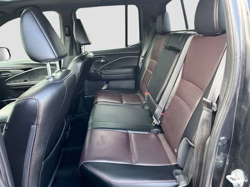 Used 2025 Honda Ridgeline Black Edition image 25