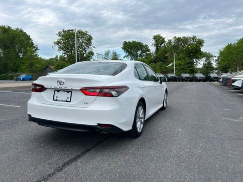 Used 2022 Toyota Camry LE w/ Carpet Mat Package (TMS) FWD image 26