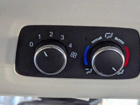 Used 2023 Ford Transit 350 XLT image 15