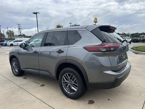 Used 2024 Nissan Rogue S AWD/4WD image 5
