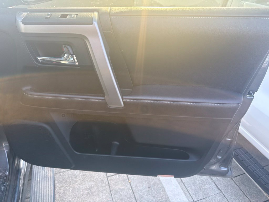 Used 2019 Toyota 4Runner Limited AWD/4WD image 9
