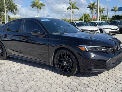 Used 2025 Honda Civic Sport image 10