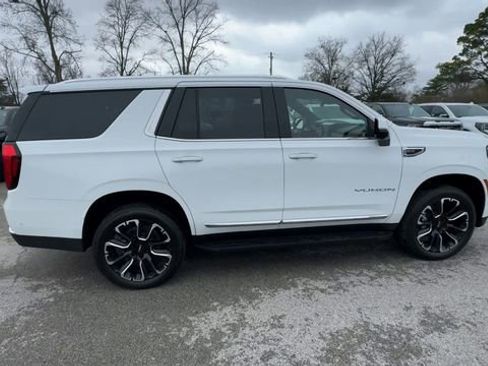 New 2026 GMC Yukon Elevation w/ LPO, Hit The Road Package image 9