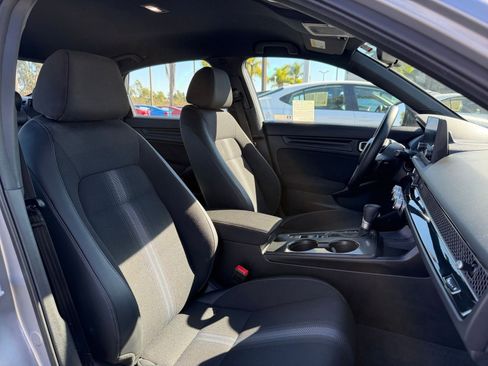 Used 2025 Honda Civic Sport image 34