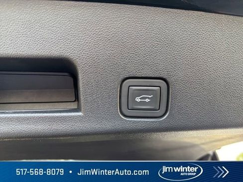 Used 2025 Buick Enclave Preferred w/ Super Cruise Package AWD/4WD image 18