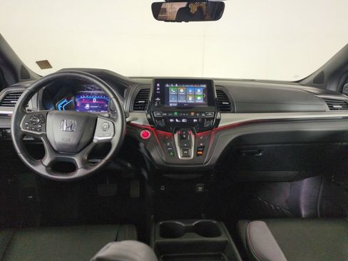 Used 2024 Honda Odyssey Sport image 12