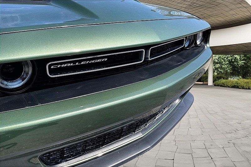 Used 2019 Dodge Challenger SXT AWD/4WD image 22