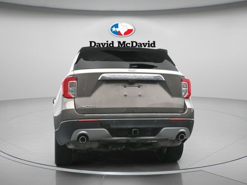 Used 2021 Ford Explorer Limited w/ Equipment Group 301A image 33