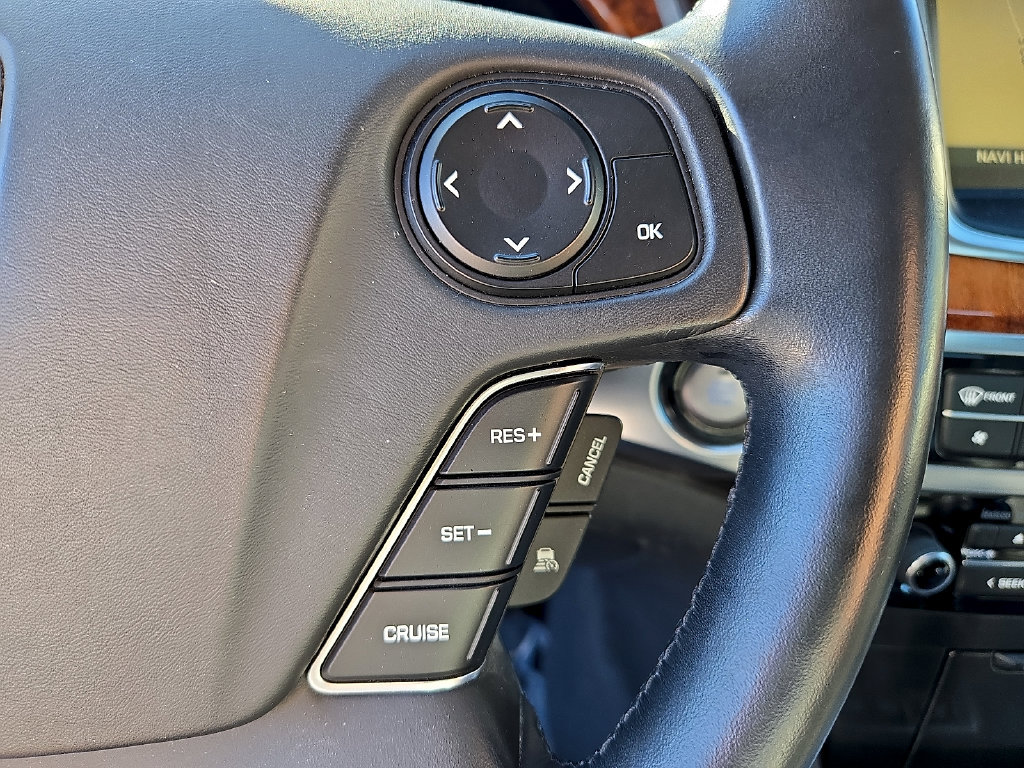 Used 2014 Hyundai Equus Signature RWD image 25