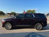 Used 2023 Chevrolet Traverse Premier image 4