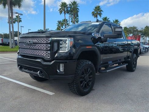Used 2021 GMC Sierra 2500 Denali image 8