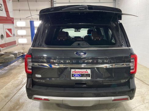 Used 2022 Ford Expedition Max Limited image 19