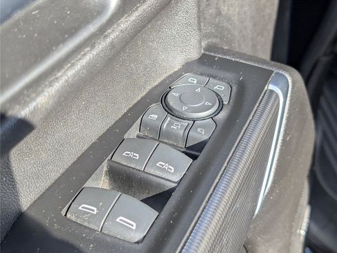 Used 2022 GMC Sierra 2500 AT4 w/ AT4 Preferred Package image 17