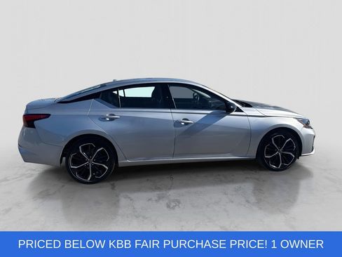 Certified 2023 Nissan Altima 2.5 SR image 9