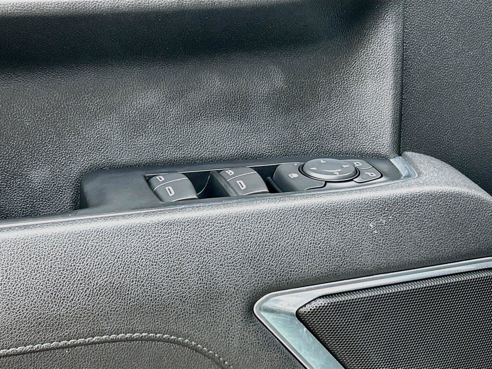 Used 2025 Chevrolet Silverado 1500 LT AWD/4WD image 23