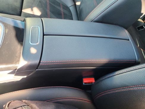 Used 2025 Mercedes-Benz CLA 250 image 36