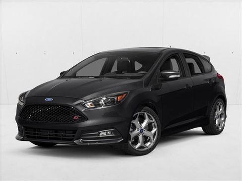 Used 2017 Ford Focus ST w/ Equipment Group 402A FWD image 1