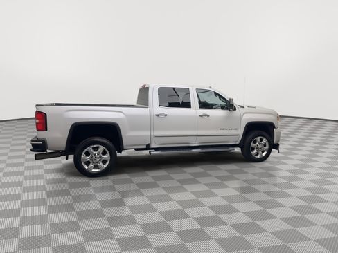 Used 2019 GMC Sierra 2500 Denali w/ Duramax Plus Package image 42