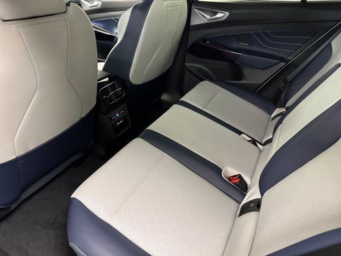 New 2026 Volkswagen ID.4 Pro S Plus AWD/4WD image 11