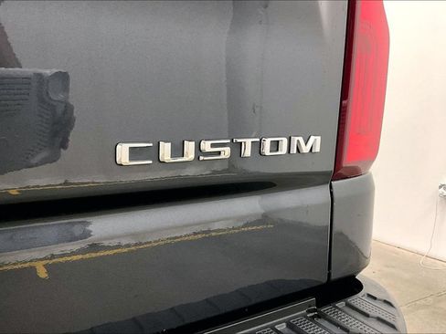 Used 2022 Chevrolet Silverado 1500 Custom Trail Boss AWD/4WD image 24