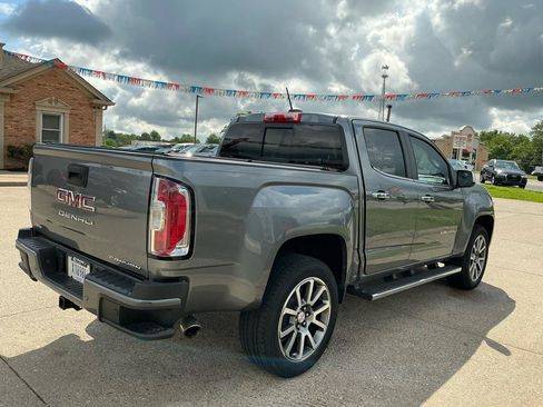 Used 2022 GMC Canyon Denali RWD image 5
