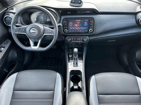 Used 2023 Nissan Kicks SR w/ SR Premium Package image 14