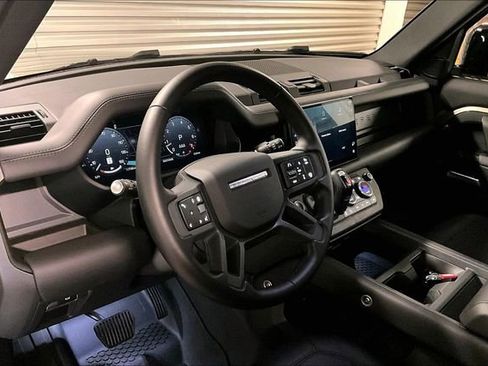 Certified 2025 Land Rover Defender 110 S image 24