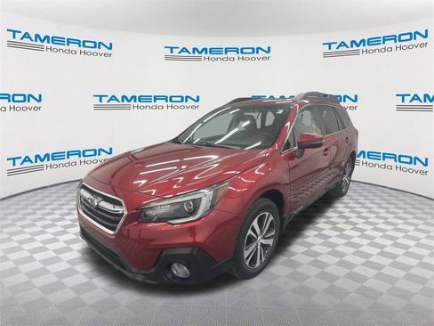 Used 2018 Subaru Outback 2.5i Limited image 1