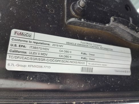 Used 2019 Ford F350 Lariat w/ Chrome Package image 20