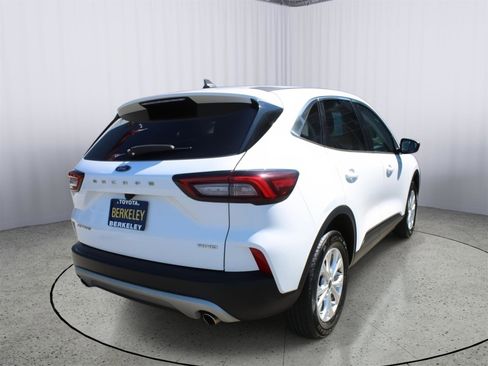 Used 2023 Ford Escape Active image 8