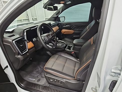 Used 2023 GMC Canyon AT4 w/ Canyon Safety Plus Package image 11