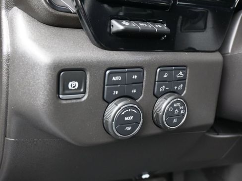 Used 2024 Chevrolet Silverado 1500 ZR2 w/ Technology Package image 14