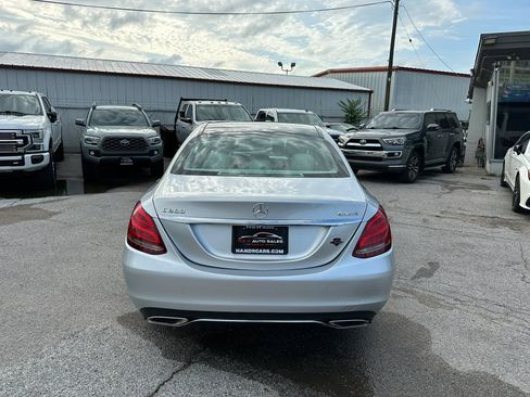 Used 2016 Mercedes-Benz C 300 4MATIC Sedan image 4