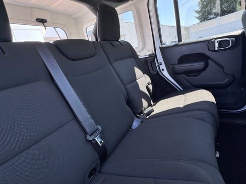 Certified 2022 Jeep Wrangler Unlimited Sport image 21