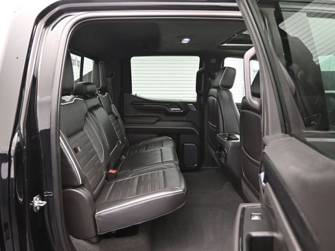 Used 2022 GMC Sierra 1500 AT4X image 11