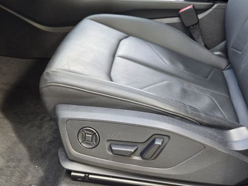 Certified 2023 Audi Q3 2.0T Premium w/ 19" Wheel Package image 31