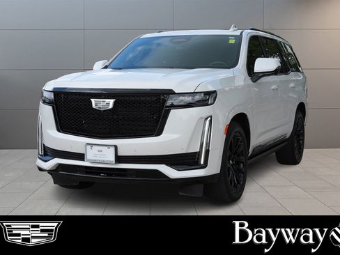 Used 2024 Cadillac Escalade Sport w/ LPO, ONYX Package image 1