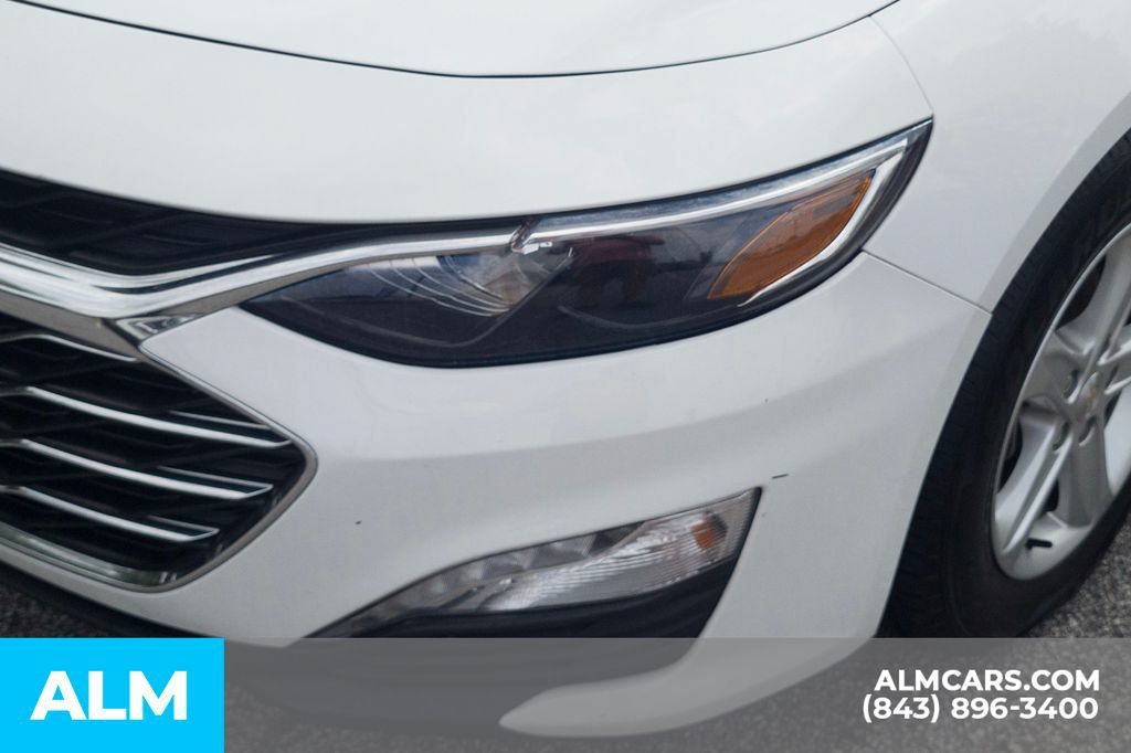 Used 2024 Chevrolet Malibu LT FWD image 11