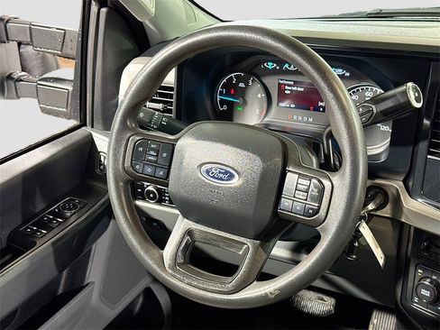 Used 2024 Ford F350 XLT image 15