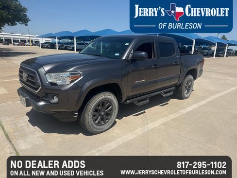 Used 2020 Toyota Tacoma SR5 w/ SR5 Appearance Package (SM) RWD image 1