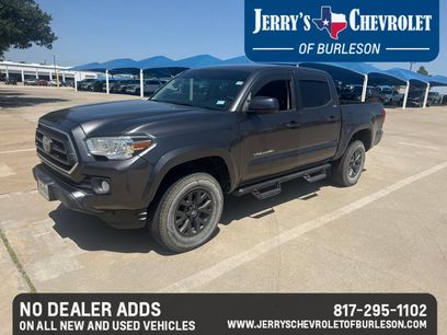 Used 2020 Toyota Tacoma SR5 w/ SR5 Appearance Package (SM)