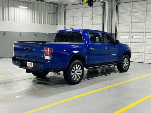 Used 2023 Toyota Tacoma Limited image 21