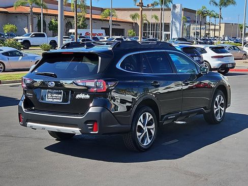 Used 2020 Subaru Outback Limited image 6