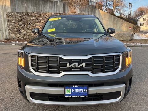 Used 2024 Kia Telluride S w/ S Sunroof Package image 7