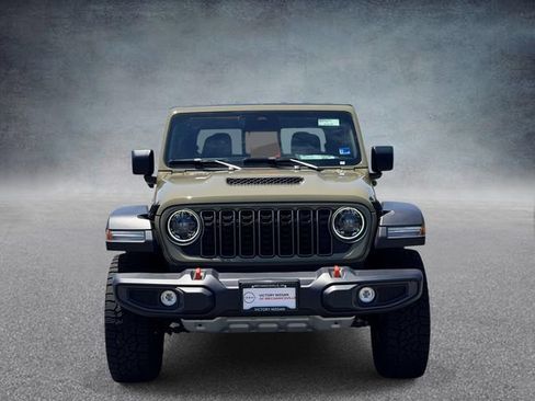 Used 2026 Jeep Gladiator Mojave AWD/4WD image 6
