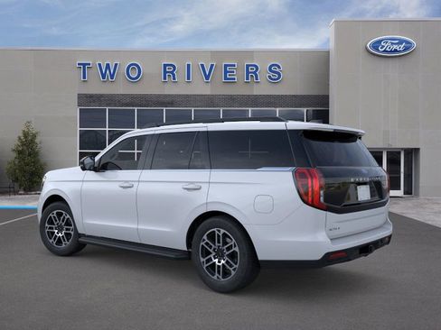 New 2026 Ford Expedition Active image 4